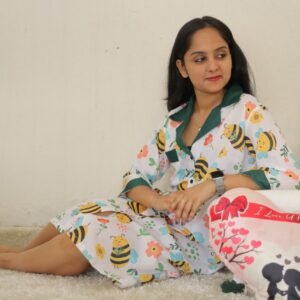 BEES PRINT SHIRT DRESS