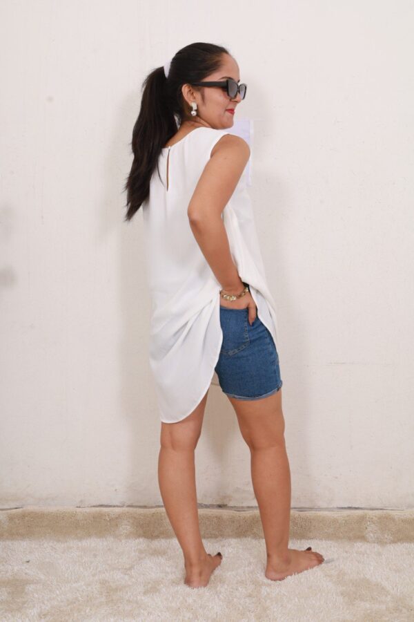 WHITE TOP - Image 3