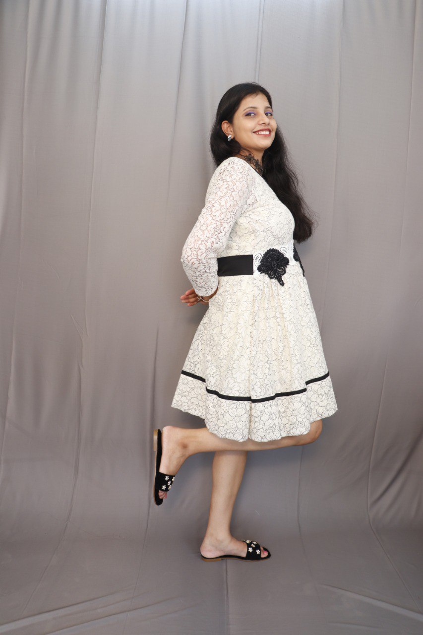 Lizi Dress - Image 2