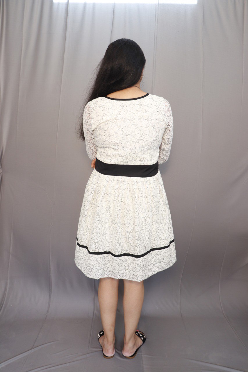Lizi Dress - Image 3